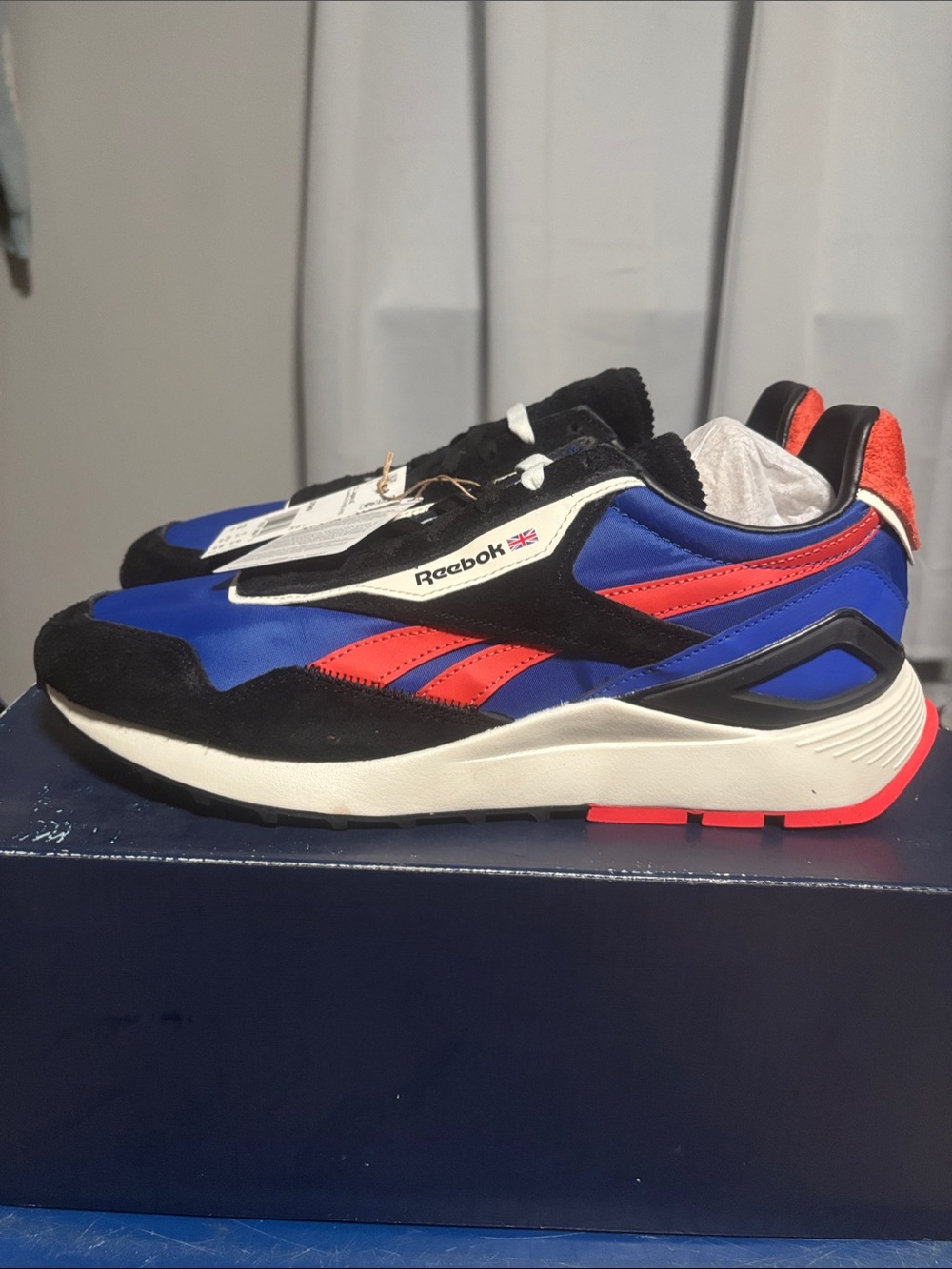 Reebok CL Legacy AZ Men’s Blue, Black & Red Low-Top Sneakers